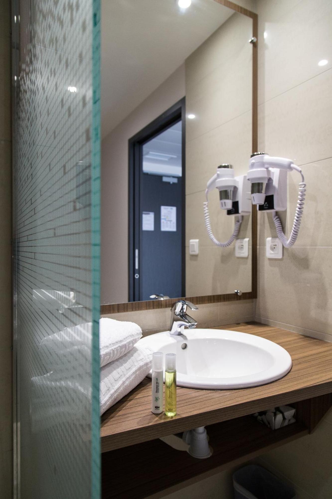 Brit Hotel Toulouse Colomiers – L’Esplanade Exterior foto