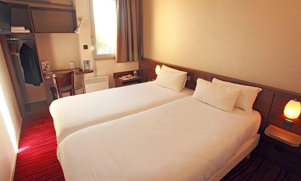 Brit Hotel Toulouse Colomiers – L’Esplanade Habitación foto